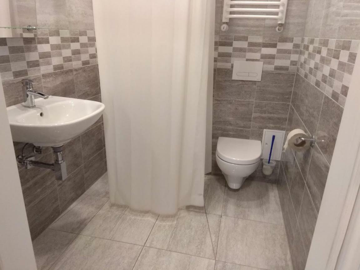 Bb Consul Bed & Breakfast Łódź Dış mekan fotoğraf