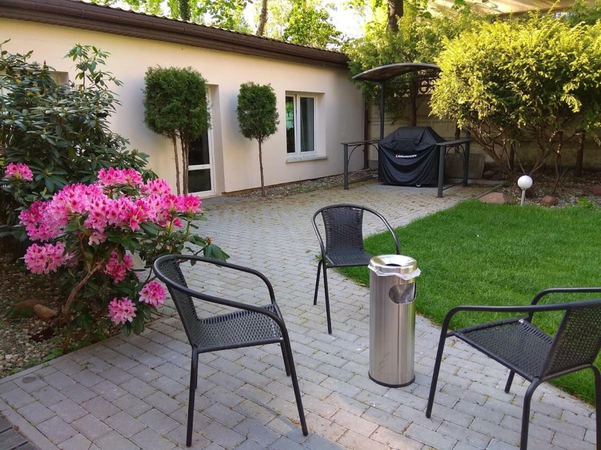 Bb Consul Bed & Breakfast Łódź Dış mekan fotoğraf